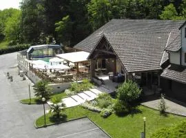 四季佩里杰特雷利萨克酒店