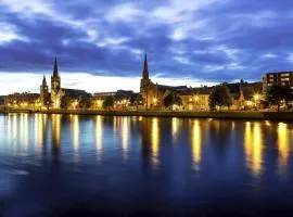 因弗内斯美居酒店