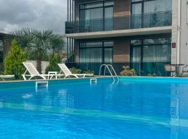 Apollo Plus Cottages，位于乌雷基的酒店