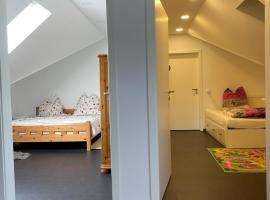 Glücksgriff, Natur, Ruhig und doch zentral,am Pferdestall, Parkplatz, Waschmaschine,，位于沃尔夫斯堡的酒店