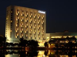 艾佛利普特拉贾亚酒店，位于普特拉贾亚的带泳池的酒店