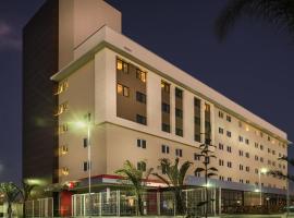 Ibis Porto Alegre Assis Brasil，位于阿雷格里港的酒店