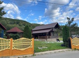 Cabana la Pârvu，位于Achimeţeşti的酒店