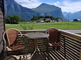 Mountain view cabin，位于Torvik的酒店