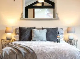 4 Bdr House with TV, Wifi, near Thetford town