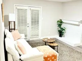 Quiet Quarter 1Br1Ba by Dallas north tollway and Med