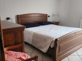 Cerano city house，位于Cerano的酒店