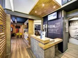 卡昂纪念宜必思快捷酒店