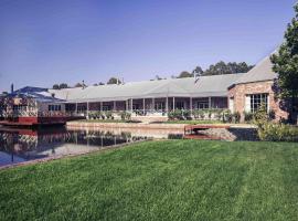 美居巴拉腊特酒店及会议中心，位于巴拉腊特的酒店