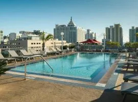 迈阿密南海滩万怡酒店