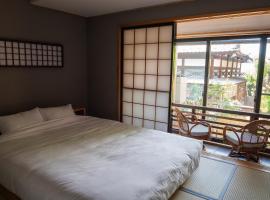 Irifune，位于胜山市的酒店