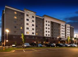 Courtyard by Marriott Charlotte Northlake，位于夏洛特的酒店