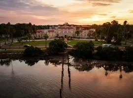 芬威傲途格精选酒店