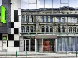 利沃夫中心宜必思尚品酒店