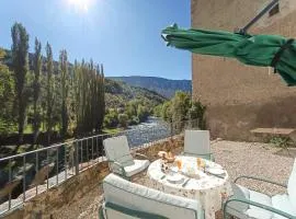 casa sobre rio Noguera Pallaresa