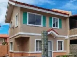 AZ's Place, comfy and homey vibes