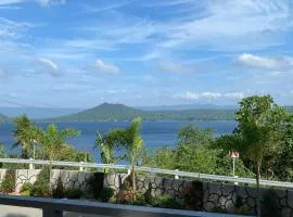 Overlooking Taal Lake and Nature Vibe Staycation
