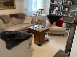 Stay in Skogm&auml;starvillan Hear the roar of the Vindel&auml;lven river，位于Vindeln的宠物友好酒店