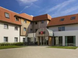 哈恩宜必思酒店