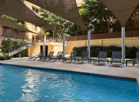 Boutique Residence Iconia-Lemon Spaces Zamalek，位于开罗的酒店
