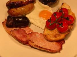 Jug and glass，位于Highpeak Junction的酒店