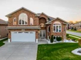 Cozy and quiet room close to riverside