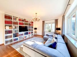 Luxury 3 bedroom Grand Chalet，位于Perosa Argentina的木屋