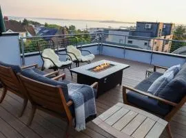 Modern Studio with Rooftop Deck and Sunset Views