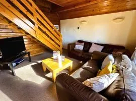Tor View Lodge with Hot Tub & Sauna - Spa Resort - South Devon