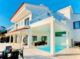 Vila Pombal Tomar - Luxury Apartment with private pool and Castle View，位于托马尔的酒店