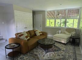 MidCity Country Charm，位于辛辛那提的酒店