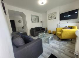 Pet Friendly 2-Bed Home Near Marina & Town - Free Parking，位于伊普斯威奇的酒店