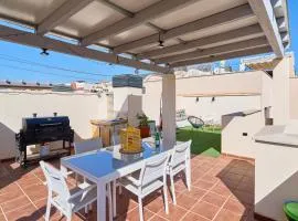 Amplio Ático De 2 Habitaciones