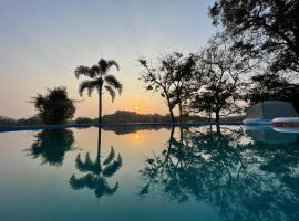 Leo Comforts river view Resort，位于亨比的酒店