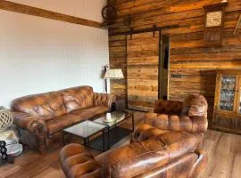 4BR Summerhouse with HotTub and Sauna in South Iceland