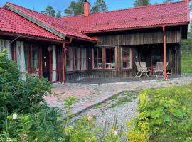 20 min to Umeå 6-7 guests, sea, lake, forest and golf，位于于默奥的酒店