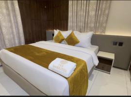 The Emeritus Apartments，位于阿库雷的酒店