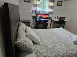 Lovely Room in Hull Gatineau