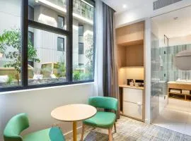 Holiday Inn Melbourne Bourke Street Mall by IHG