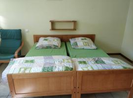 Accueil Ayrifagne，位于珀潘斯特尔的青旅