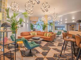 Castrum Hotel Székesfehérvár，位于塞克希费黑瓦尔的酒店
