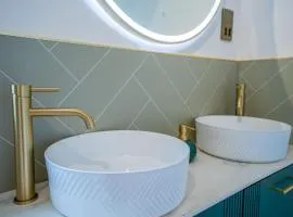 Luxury 3 bedroom apartment