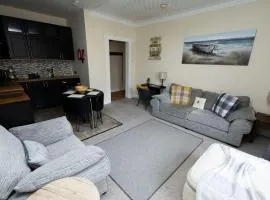 Troon - Coastal Getaway