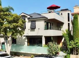 Naples Luxury Retreat - 3 BDR Stay for 6 w Rooftop Patio