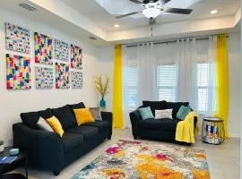 Quiet Cozy Spacious Stay w Private Pool