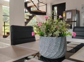 Los Potrillos I, Linda caba&ntilde;a moderna y tranquila, Cerca al centro，位于Tauramena的带停车场的酒店