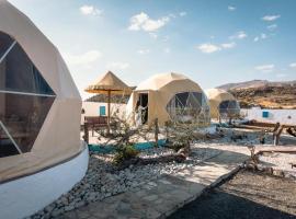 Jabal shams domes，位于Sa‘ab Banī Khamīs的酒店