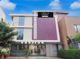 Super Collection O Shantivan Bus Terminal Formerly Hotel Suhagan Heights，位于Kivarli的酒店