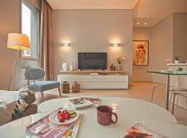 Comfy - 1BR Apt W Pool & Gym in Gemmayze