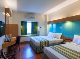 Microtel by Wyndham South Forbes near Nuvali，位于圣罗莎的酒店